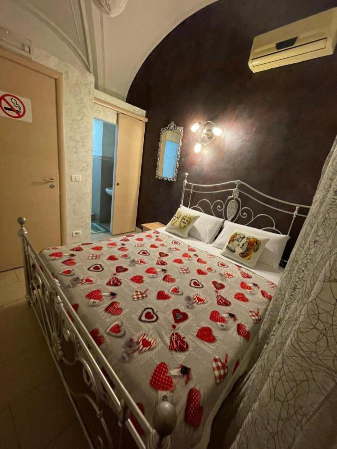 كاتانيا B&B Sotto Gli Archi المظهر الخارجي الصورة